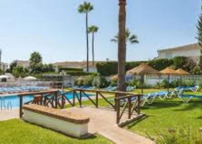 Апартаменты Lovely Views,pool And Garden,resort