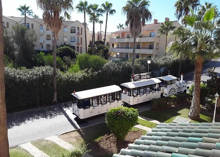 Lovely Views,pool And Garden,resort Fuengirola