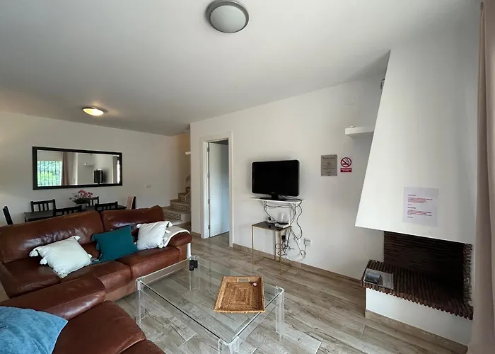 Lovely Views,pool And Garden,resort Apartamento